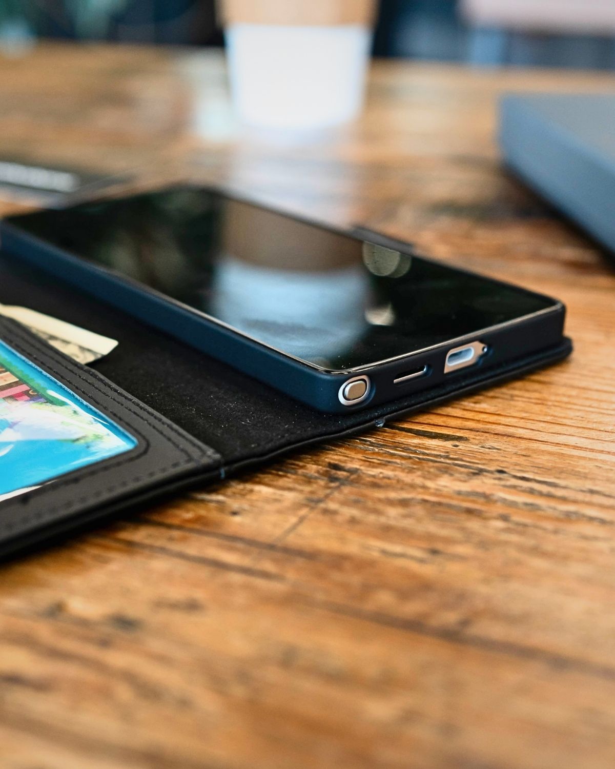 a close up shot of the line up on the bottom of the samsung galaxy s25 ultra leather wallet case
